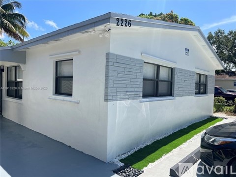 2226 Cody St 2 Beds Apartment for Rent - Photo Gallery 2