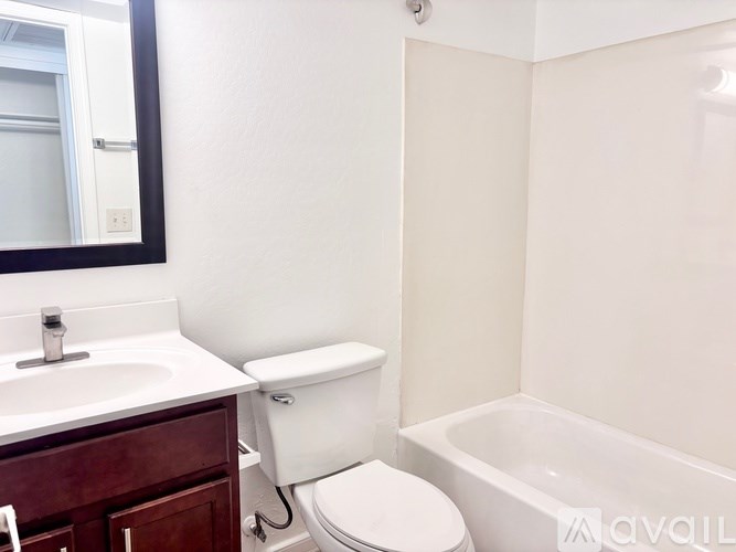 1617 E Apache Blvd Studio Apartment for Rent - Photo Gallery 13