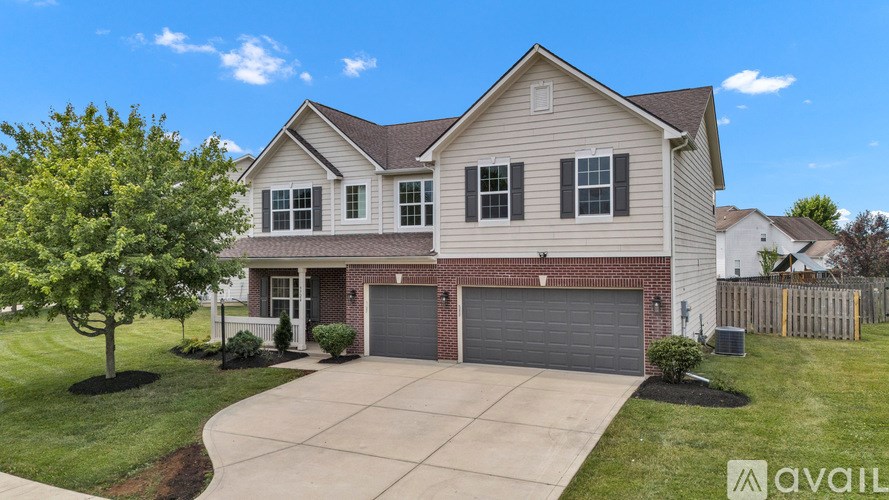 9724 Brooks Drive 6 Beds Single Family Home for Rent - Photo Gallery 1