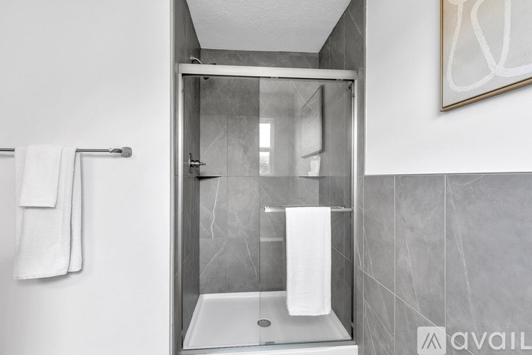 9724 Brooks Drive 6 Beds Single Family Home for Rent - Photo Gallery 34