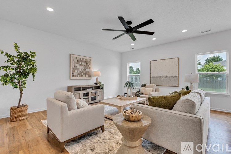 9724 Brooks Drive 6 Beds Single Family Home for Rent - Photo Gallery 7