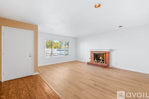 2039 Village Wood Road 3 Beds Single Family Home for Rent - Photo Gallery 11