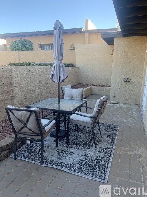 8658 North Avenida Amatista 2 Beds Townhouse for Rent - Photo Gallery 3