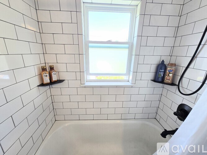 4243 Old Clyde Road 2 Beds Single Family Home for Rent - Photo Gallery 8