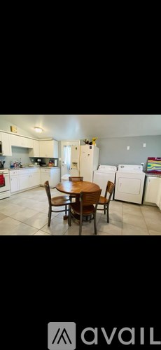 3303 Colorado Avenue 3 Beds Single Family Home for Rent - Photo Gallery 2