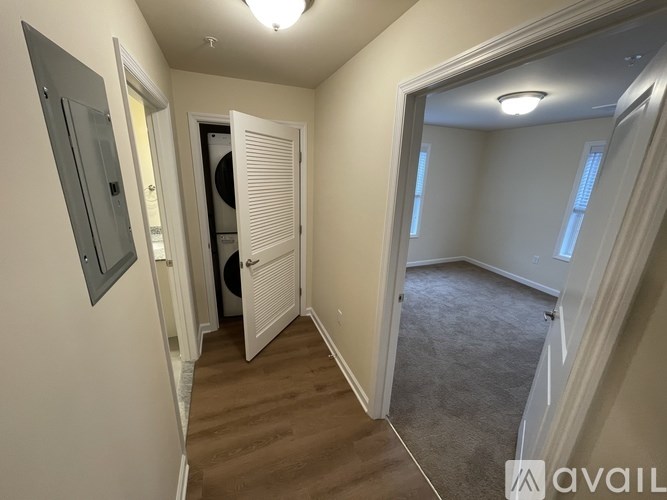 540 Northend Drive 1 Bed Apartment for Rent - Photo Gallery 5