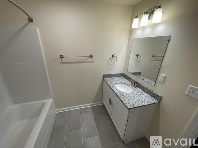 540 Northend Drive 1 Bed Apartment for Rent - Photo Gallery 8