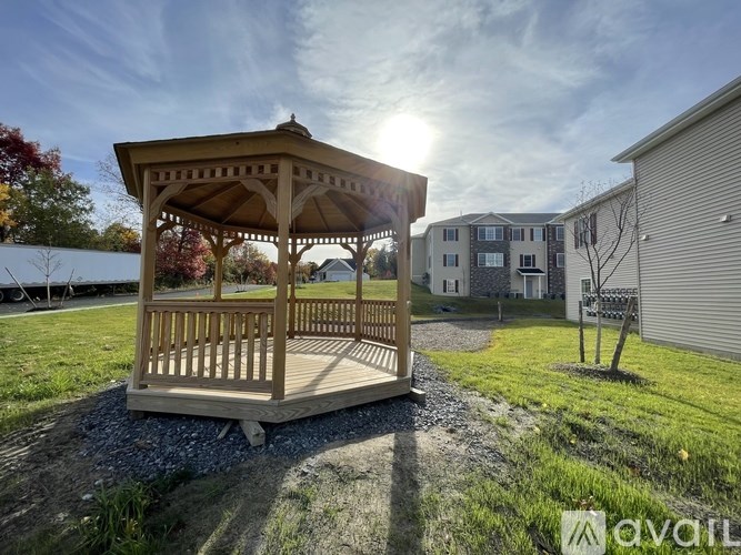 540 Northend Drive 1 Bed Apartment for Rent - Photo Gallery 10