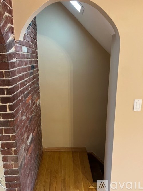 28-36 49th Street 2 Beds Townhouse for Rent - Photo Gallery 2