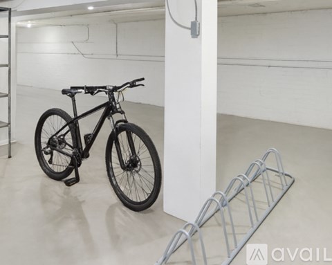 710 Maryland Ave NE 3 Beds Apartment for Rent - Photo Gallery 3