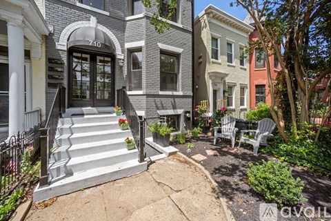 710 Maryland Ave NE 3 Beds Apartment for Rent - Photo Gallery 6