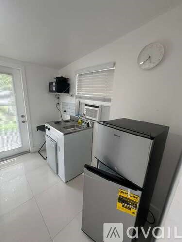 6242 Southwest 24Th Street 1 Bed Apartment for Rent