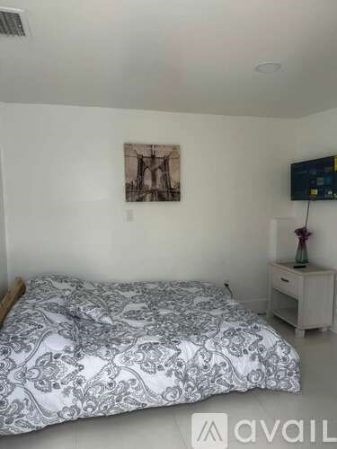 6242 Southwest 24th Street 1 Bed Single Family Home for Rent - Photo Gallery 9