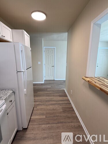 214 East 13th Street 2 Beds Apartment for Rent - Photo Gallery 7