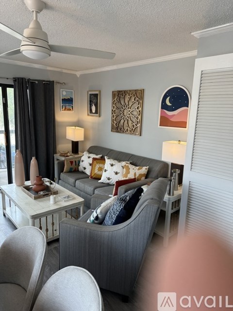 210 75th Avenue North 1 Bed Condo for Rent - Photo Gallery 5