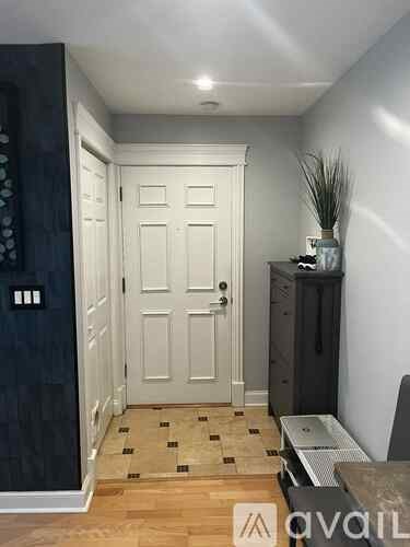 1354 East Washington Street 2 Beds Condo for Rent - Photo Gallery 3