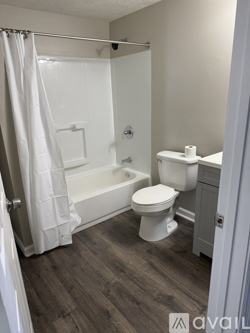 1943 McDonald Avenue 4 Beds Single Family Home for Rent - Photo Gallery 6