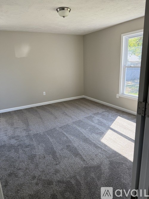 1943 McDonald Avenue 4 Beds Single Family Home for Rent - Photo Gallery 7