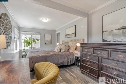 2230 Pomona Avenue 4 Beds Apartment for Rent