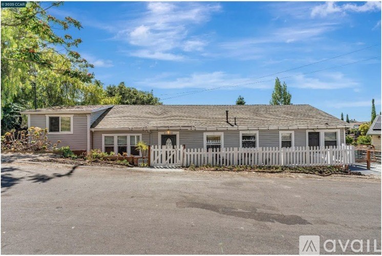 2230 Pomona Avenue 4 Beds Single Family Home for Rent - Photo Gallery 7