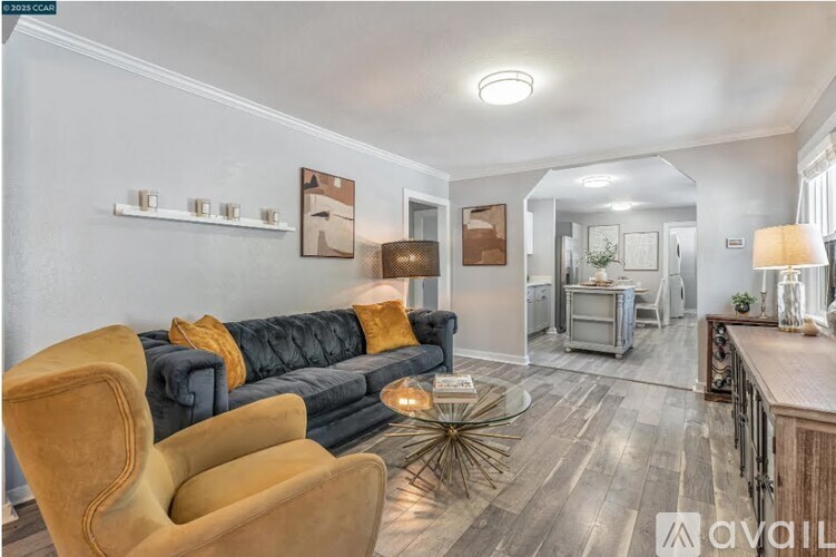 2230 Pomona Avenue 4 Beds Single Family Home for Rent - Photo Gallery 9