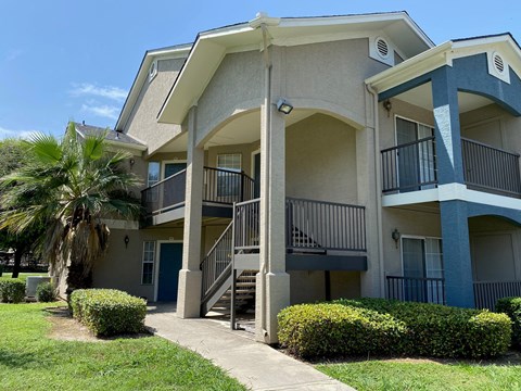 Property Exterior at Rosillo Creek Apartments, San Antonio