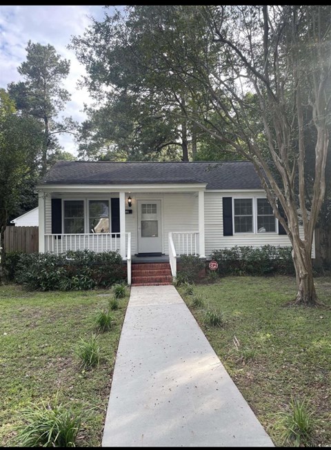 1521 Front St 3 Beds Apartment for Rent