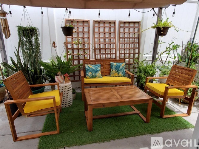 755 2nd Street 3 Beds Single Family Home for Rent - Photo Gallery 3