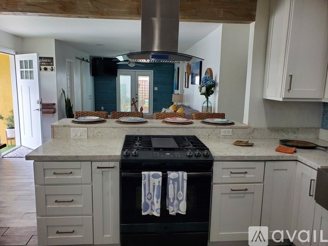 755 2nd Street 3 Beds Single Family Home for Rent - Photo Gallery 5