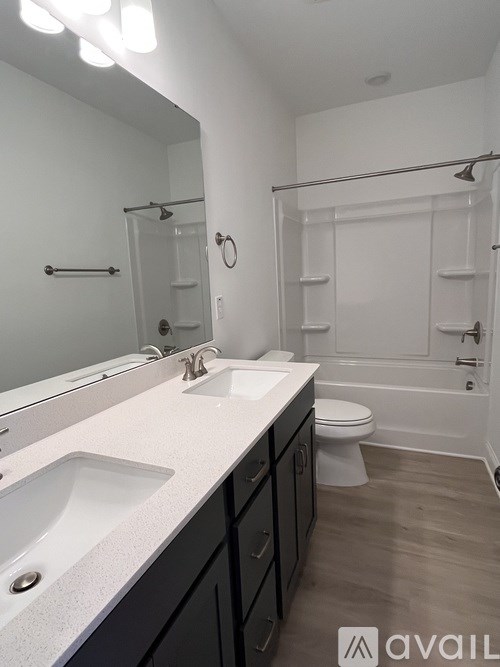 1204 S Person Street Unit 201 3 Beds Single Family Home for Rent - Photo Gallery 11