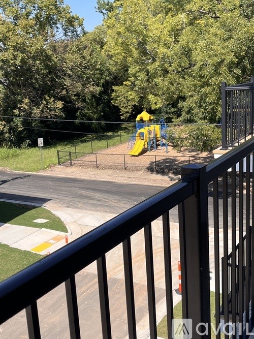 1204 S Person Street Unit 201 3 Beds Single Family Home for Rent - Photo Gallery 13