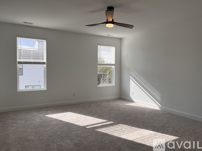 1204 S Person Street Unit 201 3 Beds Single Family Home for Rent - Photo Gallery 14