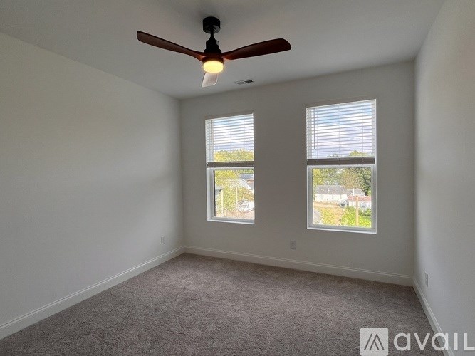 1204 S Person Street Unit 201 3 Beds Single Family Home for Rent - Photo Gallery 17