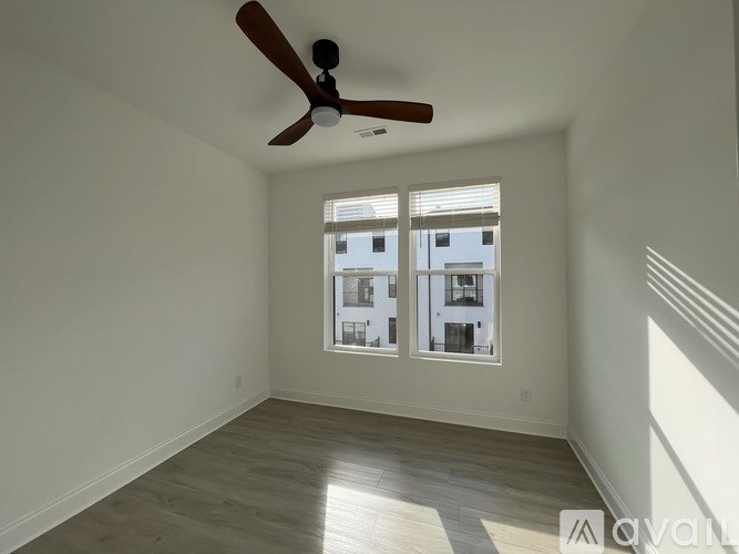 1204 S Person Street Unit 201 3 Beds Single Family Home for Rent - Photo Gallery 9