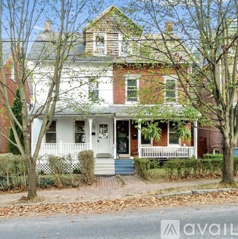 123 West Lafayette Street 4 Beds Apartment for Rent