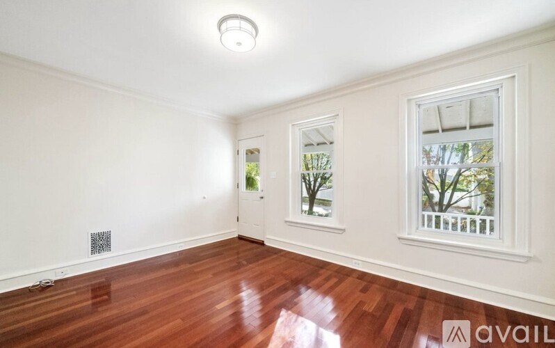 123 West Lafayette Street 4 Beds Townhouse for Rent - Photo Gallery 3