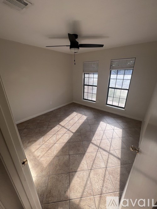 502 Dowitcher Circle 3 Beds Single Family Home for Rent - Photo Gallery 11