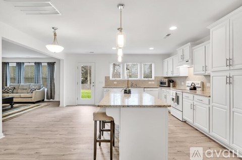 7623 E Lane Dr 4 Beds Apartment for Rent