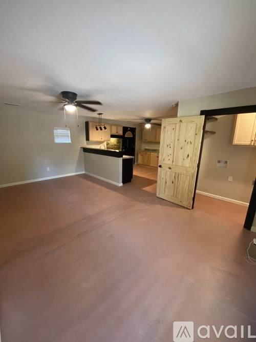 3540-B North Foster Dr 2 Beds Single Family Home for Rent - Photo Gallery 4