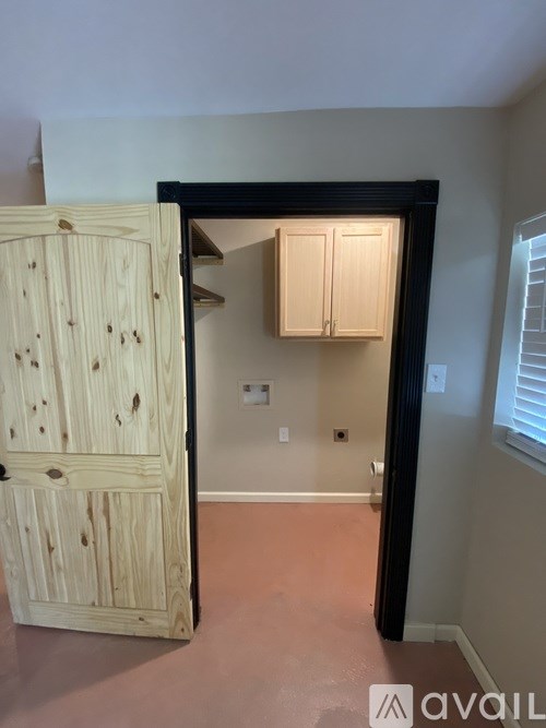 3540-B North Foster Dr 2 Beds Single Family Home for Rent - Photo Gallery 7