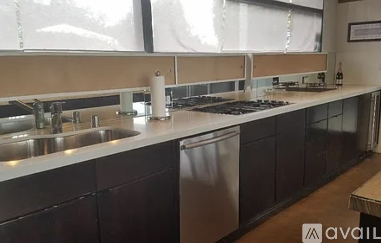 300 Sequoia Drive 2 Beds Single Family Home for Rent - Photo Gallery 9