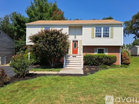 114 Tomahawk Drive 3 Beds Apartment for Rent