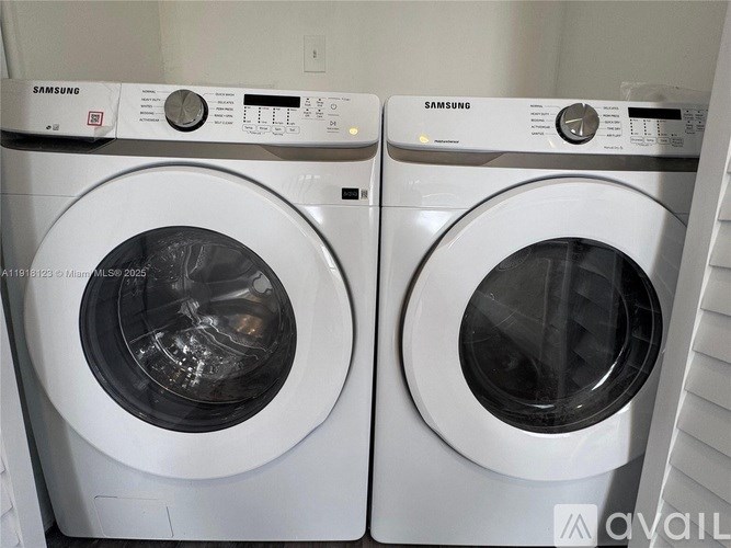 Two Samsung front loading washing machines are available for purchase.