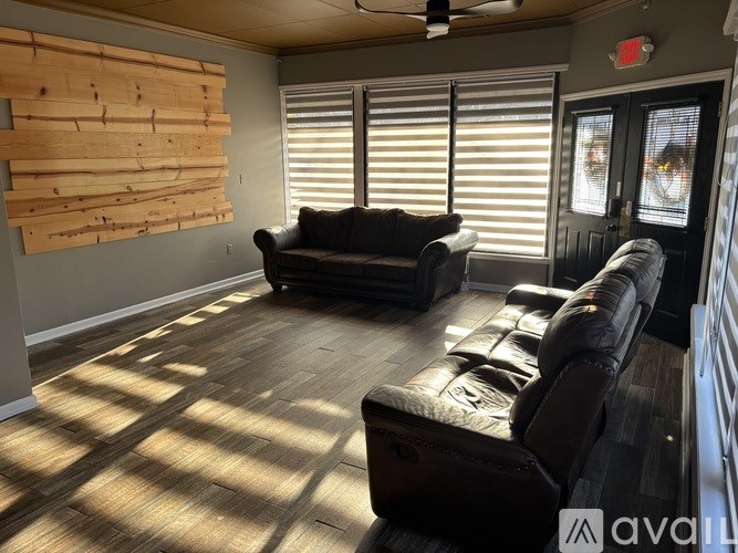 602 E Tuscaloosa St 4 Beds Apartment for Rent - Photo Gallery 3