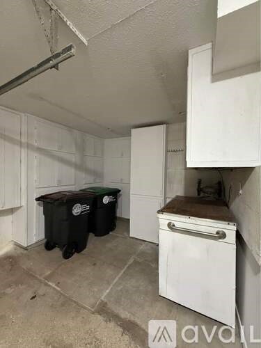 6735 South 153rd Circle 3 Beds Single Family Home for Rent - Photo Gallery 2