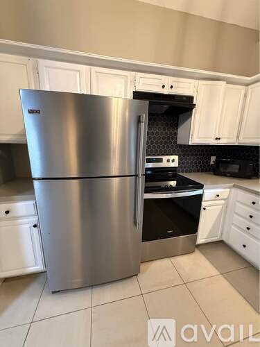 6735 South 153rd Circle 3 Beds Single Family Home for Rent - Photo Gallery 12