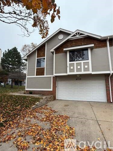 6735 South 153rd Circle 3 Beds Single Family Home for Rent - Photo Gallery 16