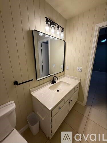 6735 South 153rd Circle 3 Beds Single Family Home for Rent - Photo Gallery 18