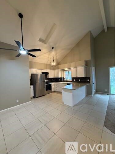 6735 South 153rd Circle 3 Beds Single Family Home for Rent - Photo Gallery 5