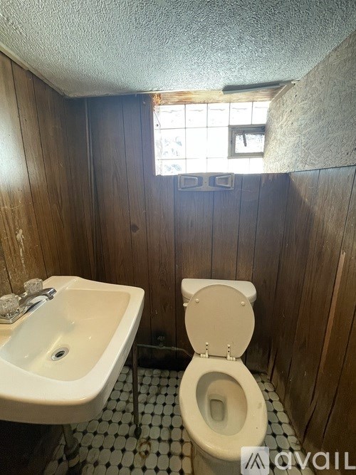 1611 South Yewdall Street 3 Beds Single Family Home for Rent - Photo Gallery 71